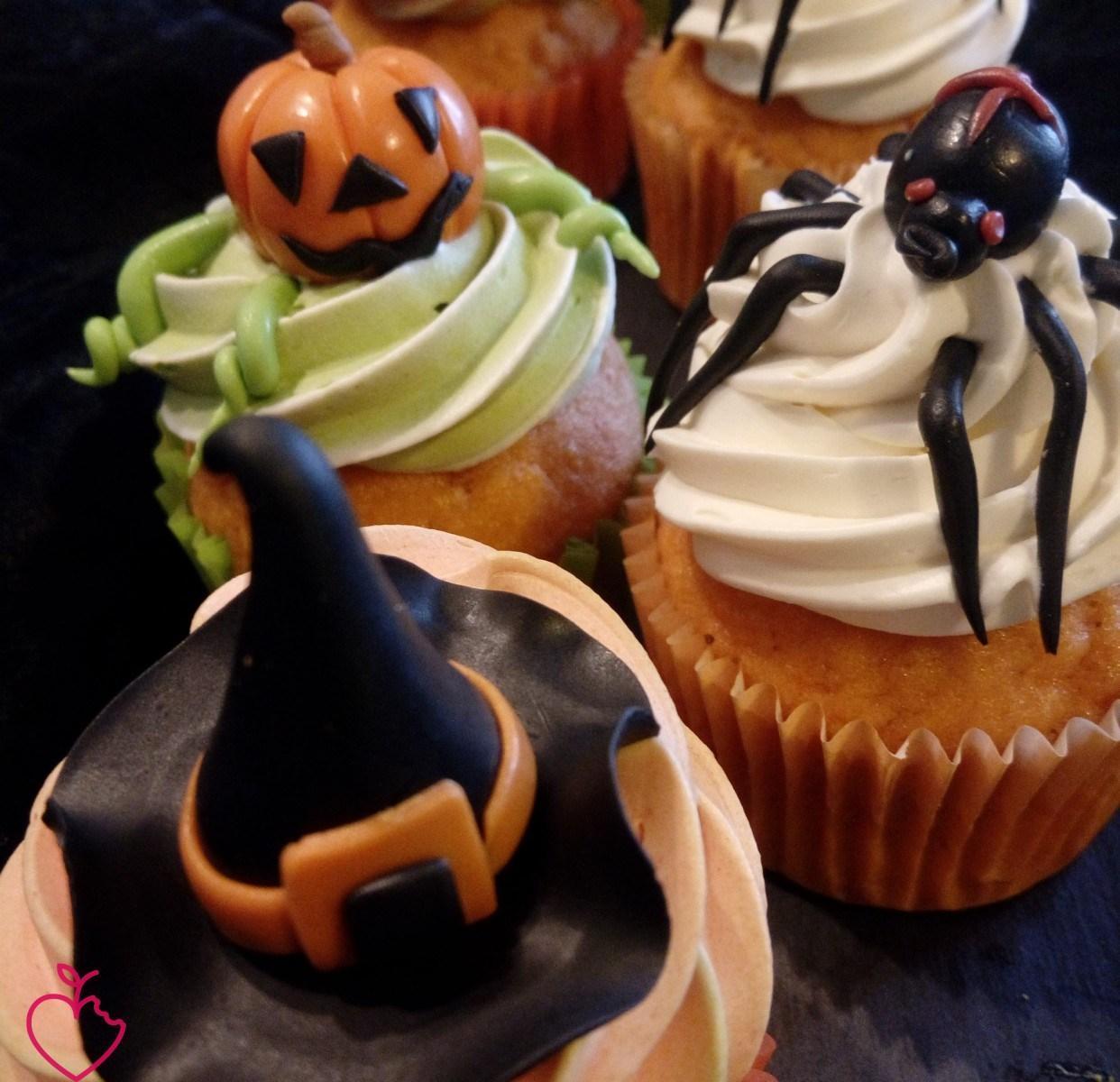 Halloween funny cupcakes