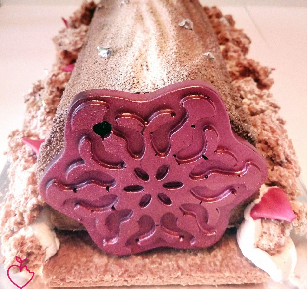 Tronchetto agrumi, cioccolato e nocciola
